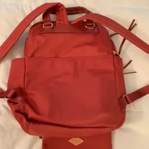 Dalia large Jordan backpack. Detachable pouch. Jordan Collectors Backpack (31.5L). Nike.com main image 3
